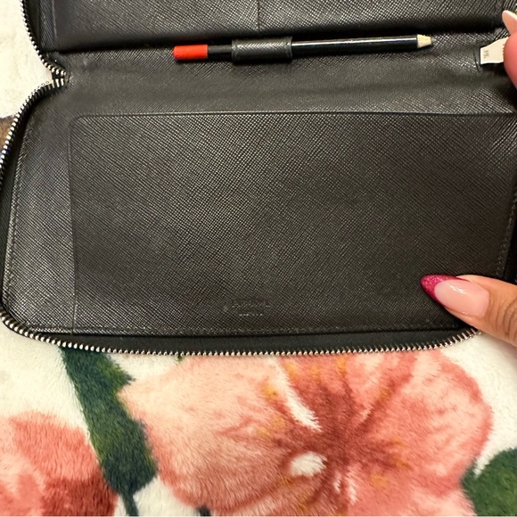 Authentic Prada Leather Continental Wallet - Picture 6 of 11